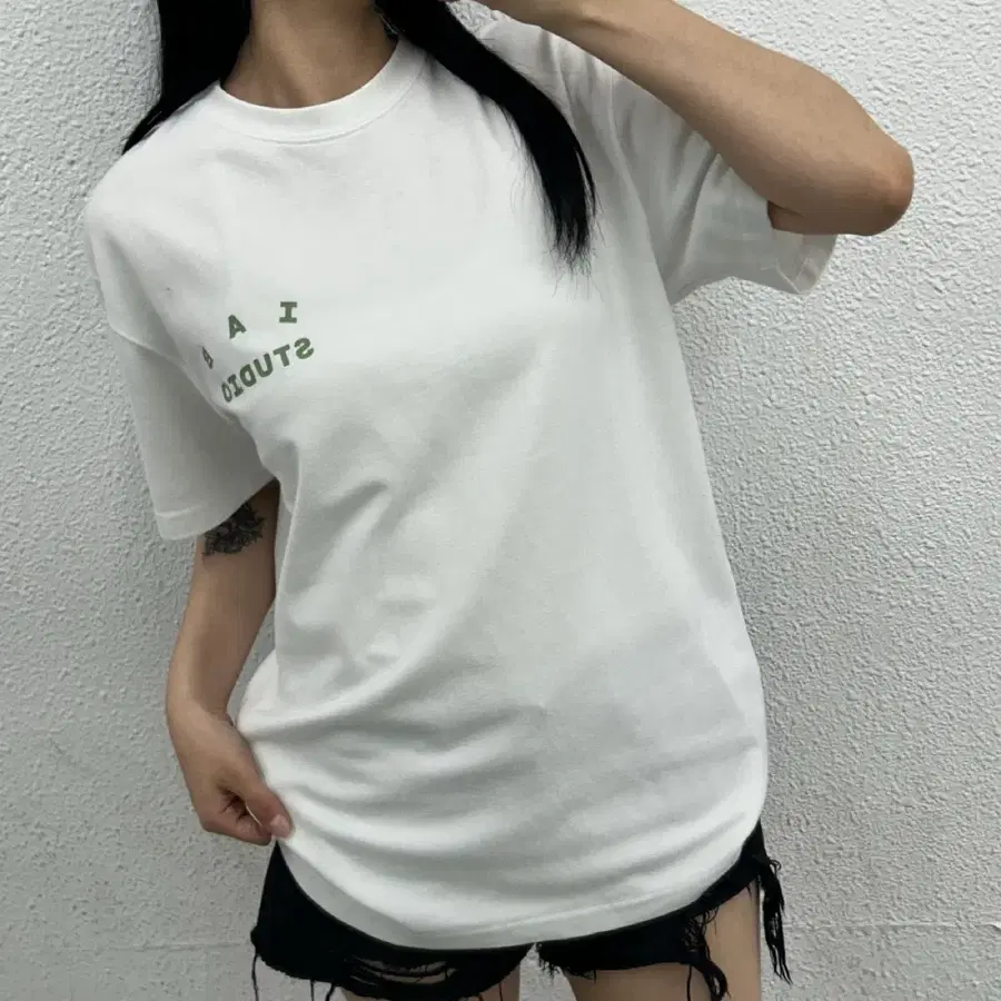 아이앱스튜디오 그린백로고 화이트 반팔 M
