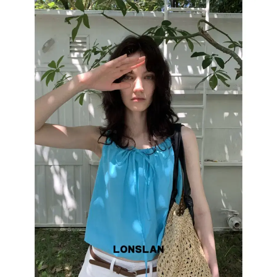 LONSLAN 론슬란 나시 캐미솔 썸머 끈 조절형 캐미솔 (블루)