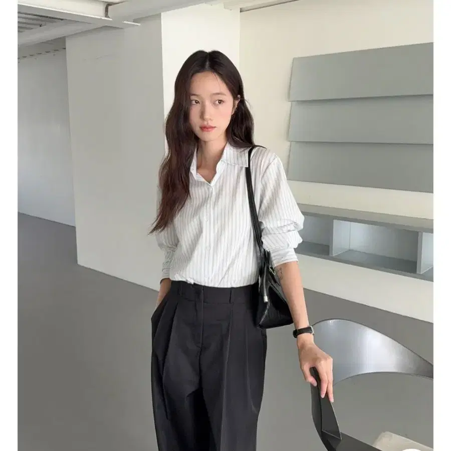 [의류] 언유즈얼리 핀턱 와이드 슬랙스