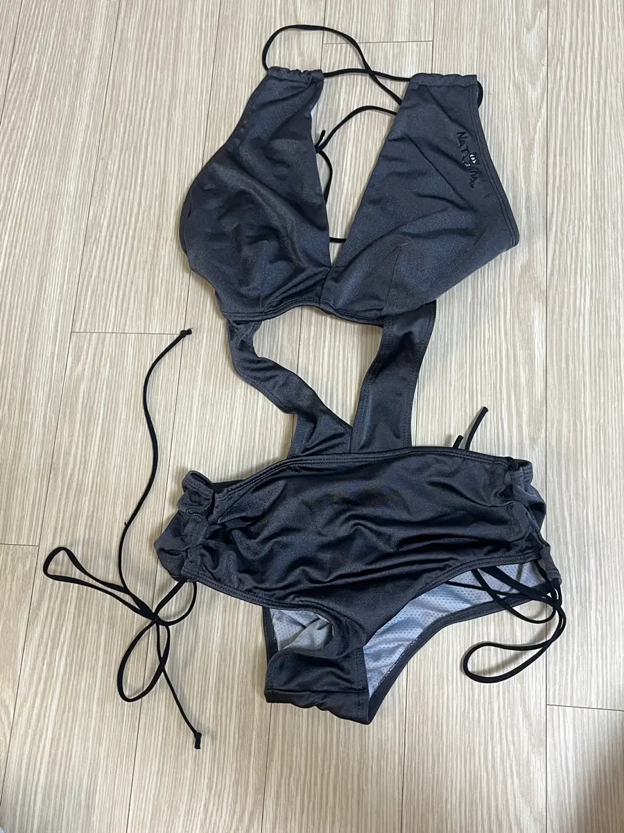 투애니원그램스 폴웨어 스몰