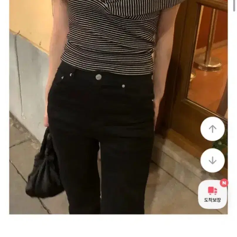 니어웨어 언유즈얼리 에브리 세미 부츠컷 데님