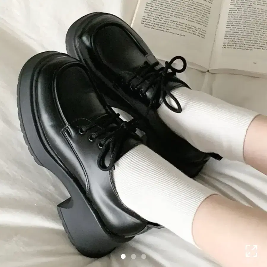 글로리아 키높이 통굽 로퍼 240