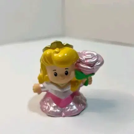 오로라 공주 피규어