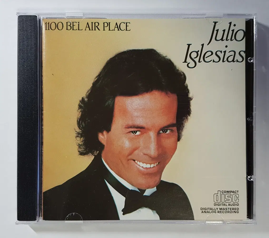 Julio Iglesias - 1100 Bel Air Place 씨디