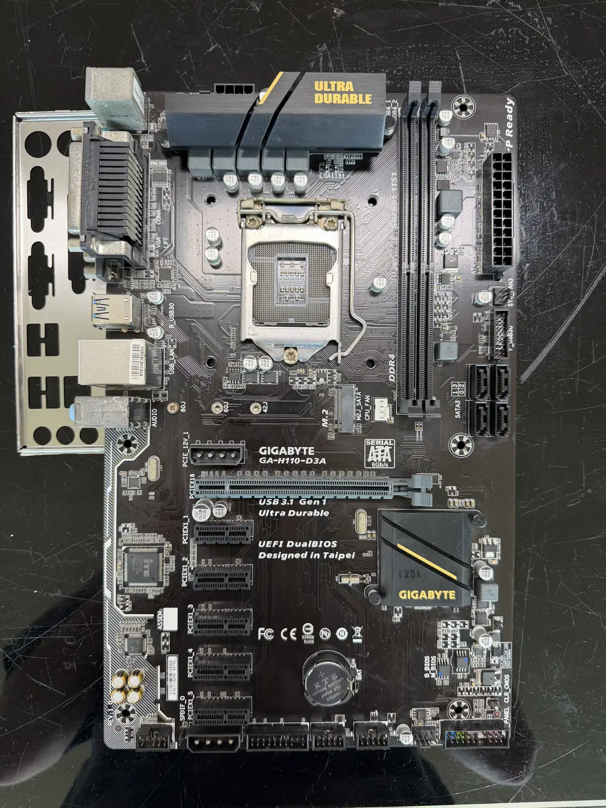 GIGABYTE GA-H110-D3A