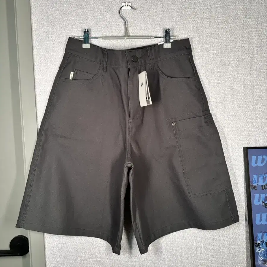 새상품) NIKE 나이키 차콜색 버뮤다 바지 30,32,34