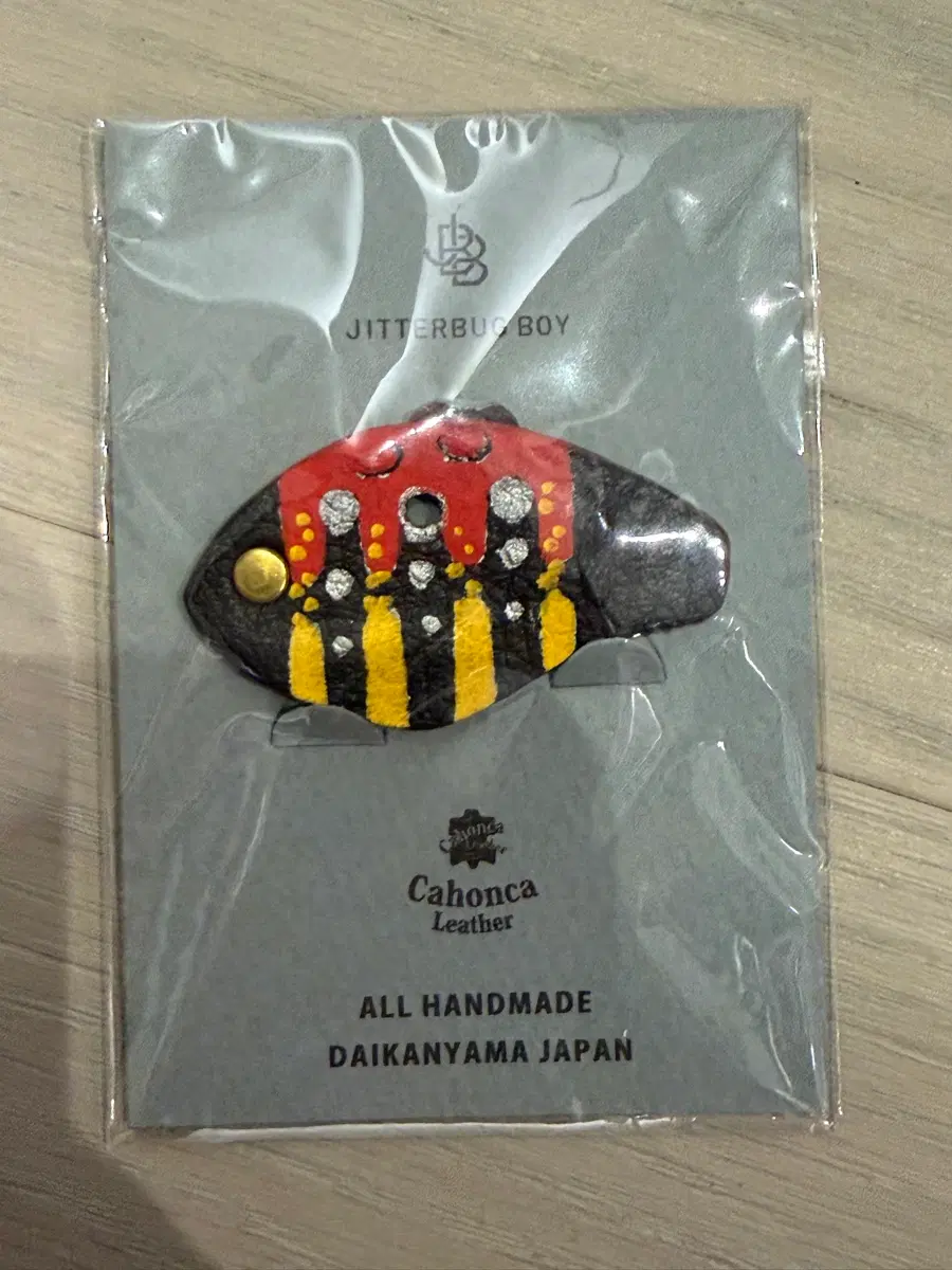 JITTERBUG BOY x Cahoca Leather 핸드메이드 브로치