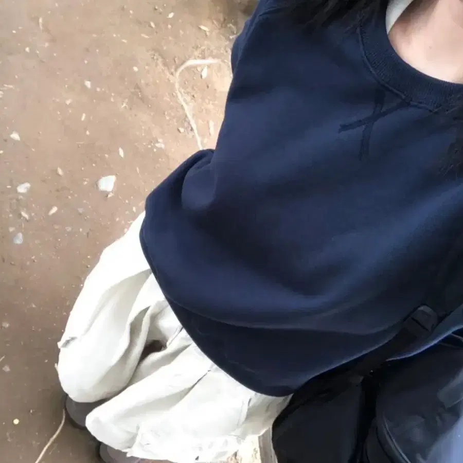 유데모닉 래글런 반팔 맨투맨 네이비 지그재그 에이블리
