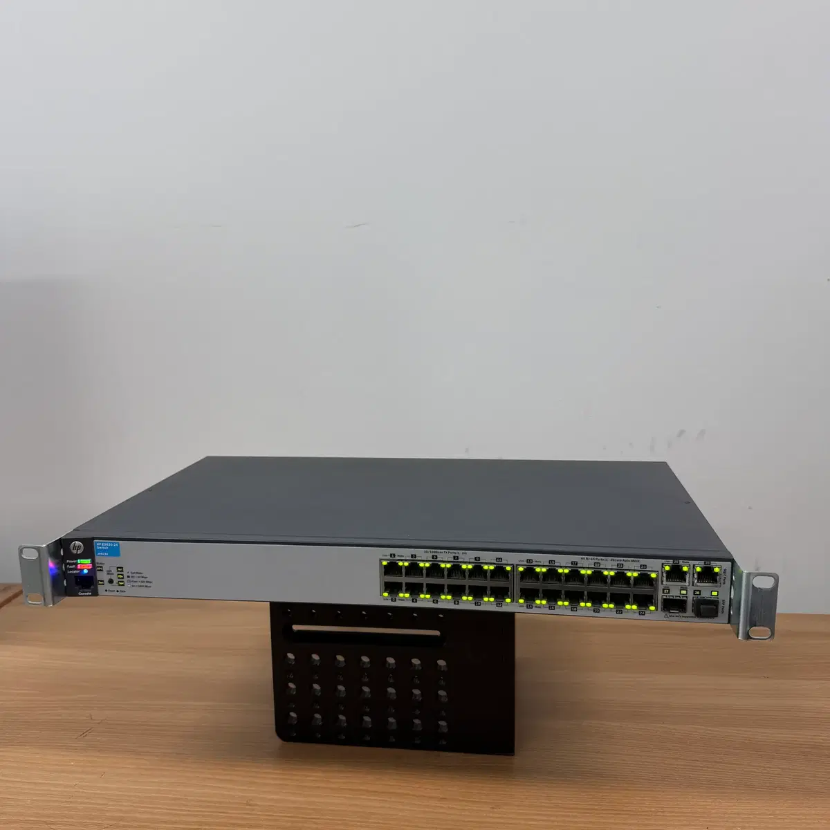 HP ProCurve E2620-24 스위치허브 (J9623A / 24포트+기가 업링크)