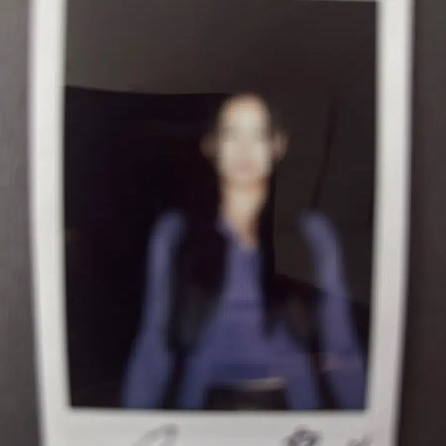 정호연 배우 사인 폴라.친필 싸인.호프.오징어게임