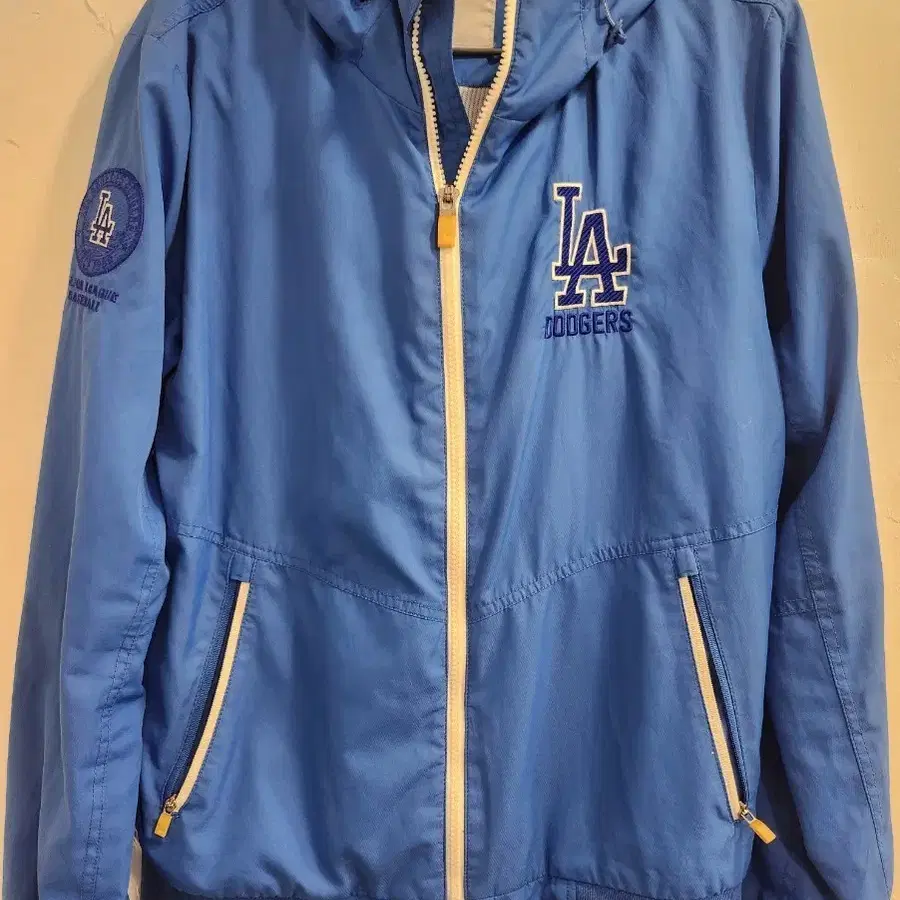 MLB 바람막이