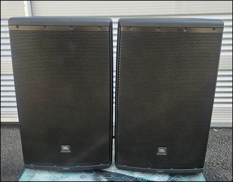 [중고] JBL EON 615 15인치 1000W 파워드/액티브 스피커 (멕시코산)