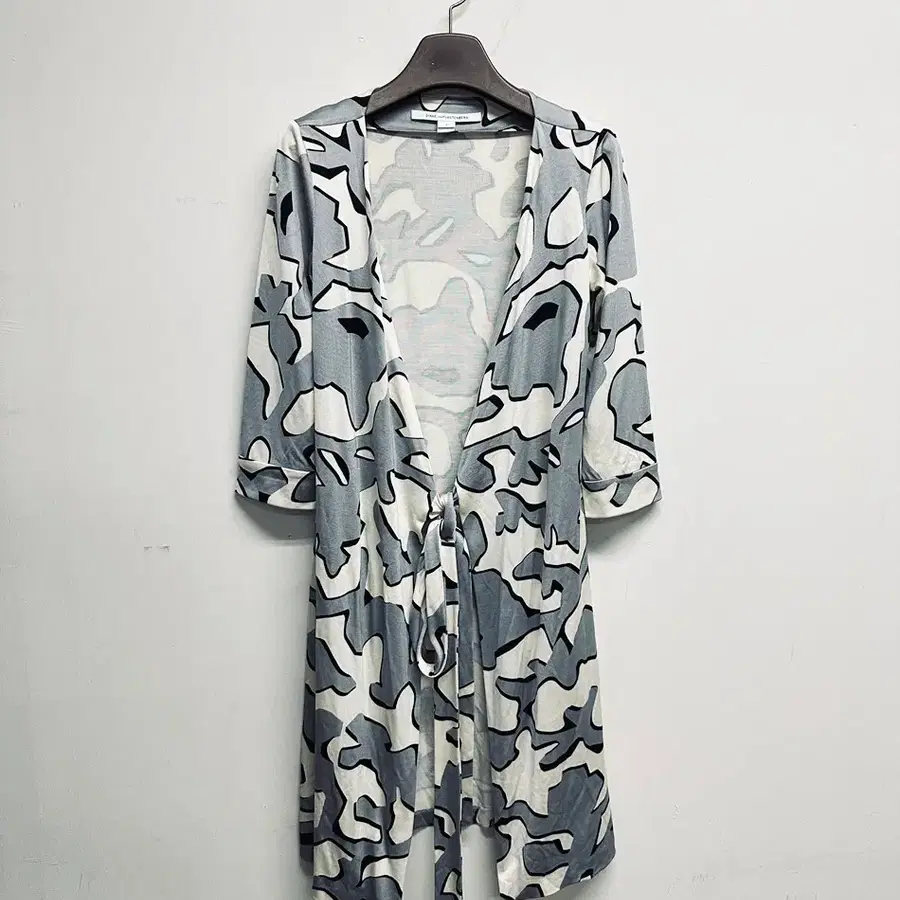 다이앤본퍼스텐버그(DVF) 실크 카모플라주 패턴 랩 스타일 원피스