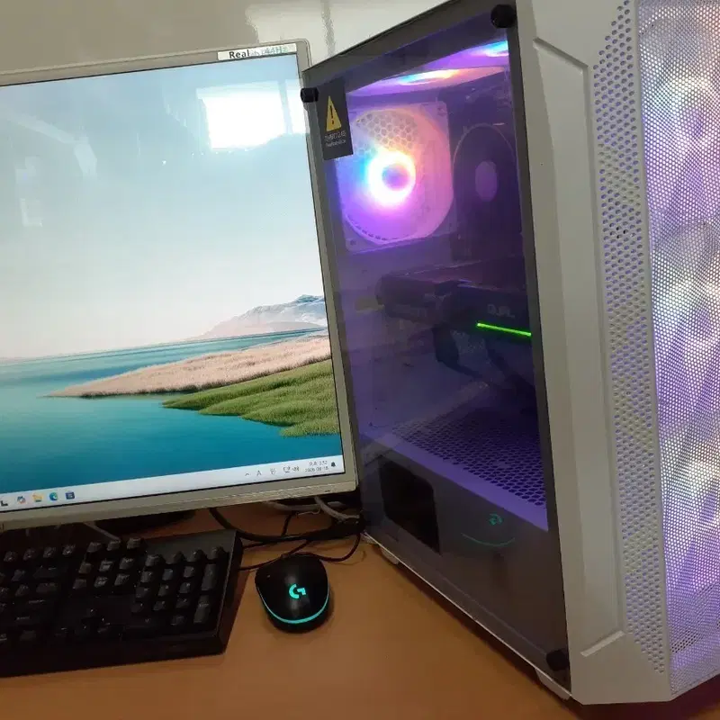 게이밍 pc 본체 14400f Rtx5060 램D5 16g 1TB