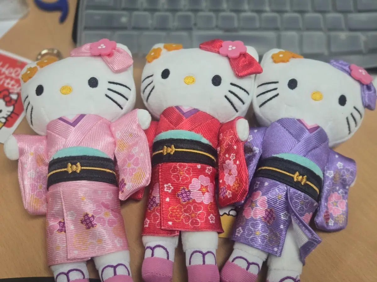 헬로키티 기모노 인형 3종 세트