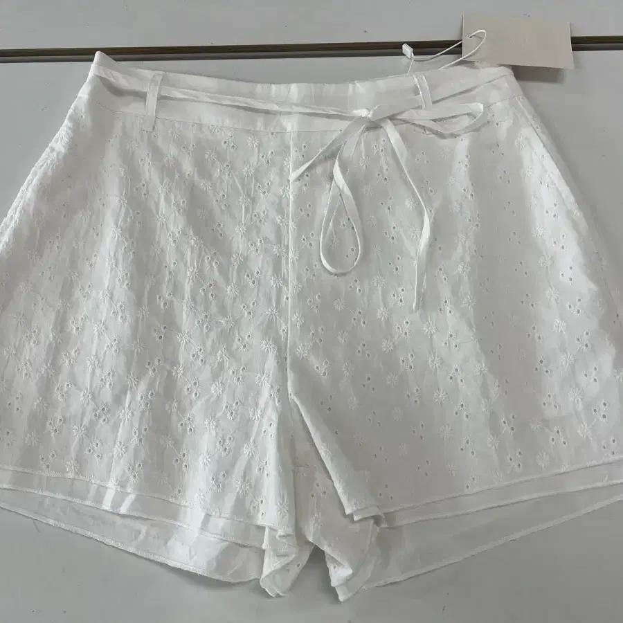리엘 bon lace shorts m사이즈
