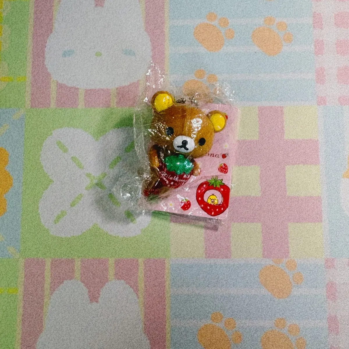 리락쿠마 딸기 달랑이