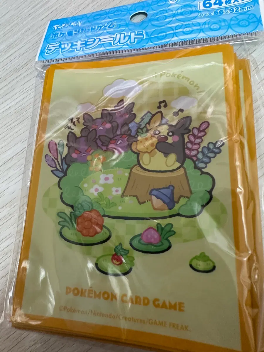 포켓몬 카드 슬리브 (모르페코. 맛보돈. 따라큐) 각 60장씩 일괄