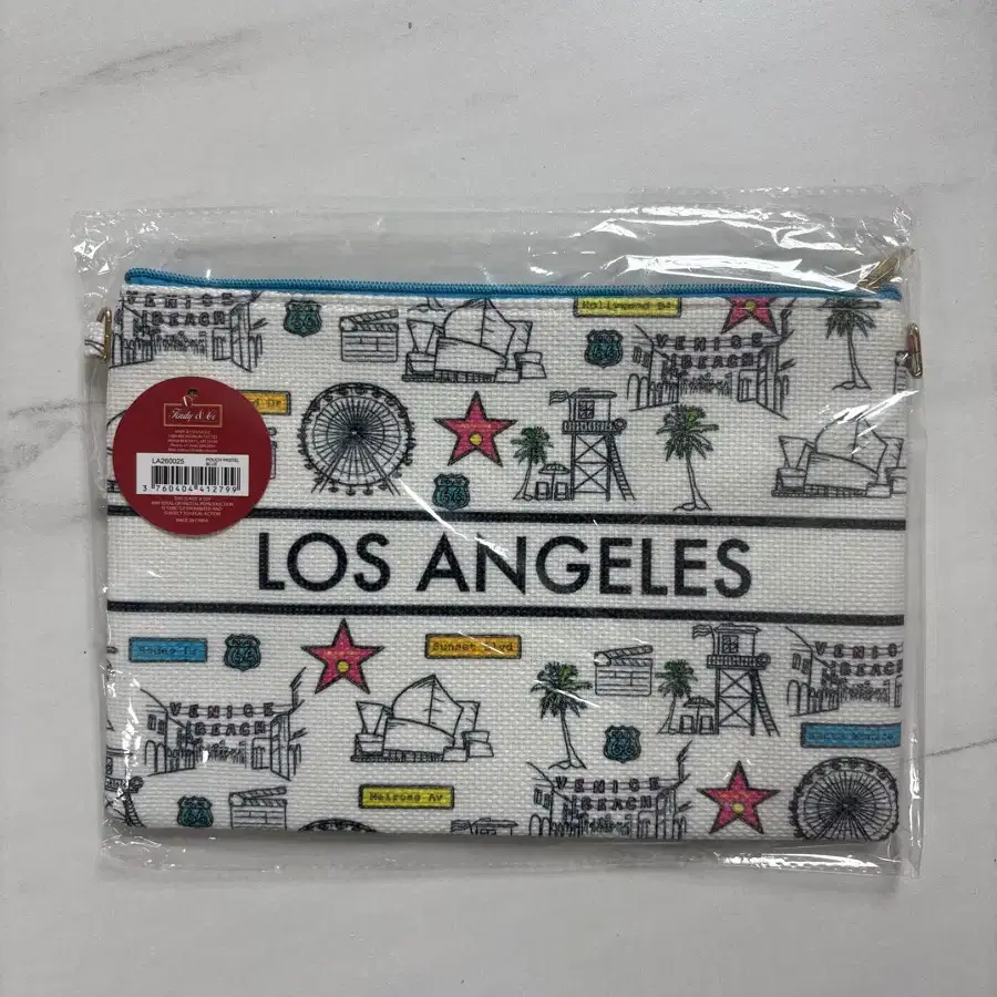 로스앤젤레스 파우치 LA