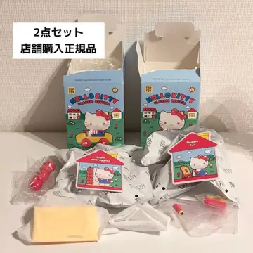 POPTOY HELLO KITTY CLASSIC REVIVAL 피규어