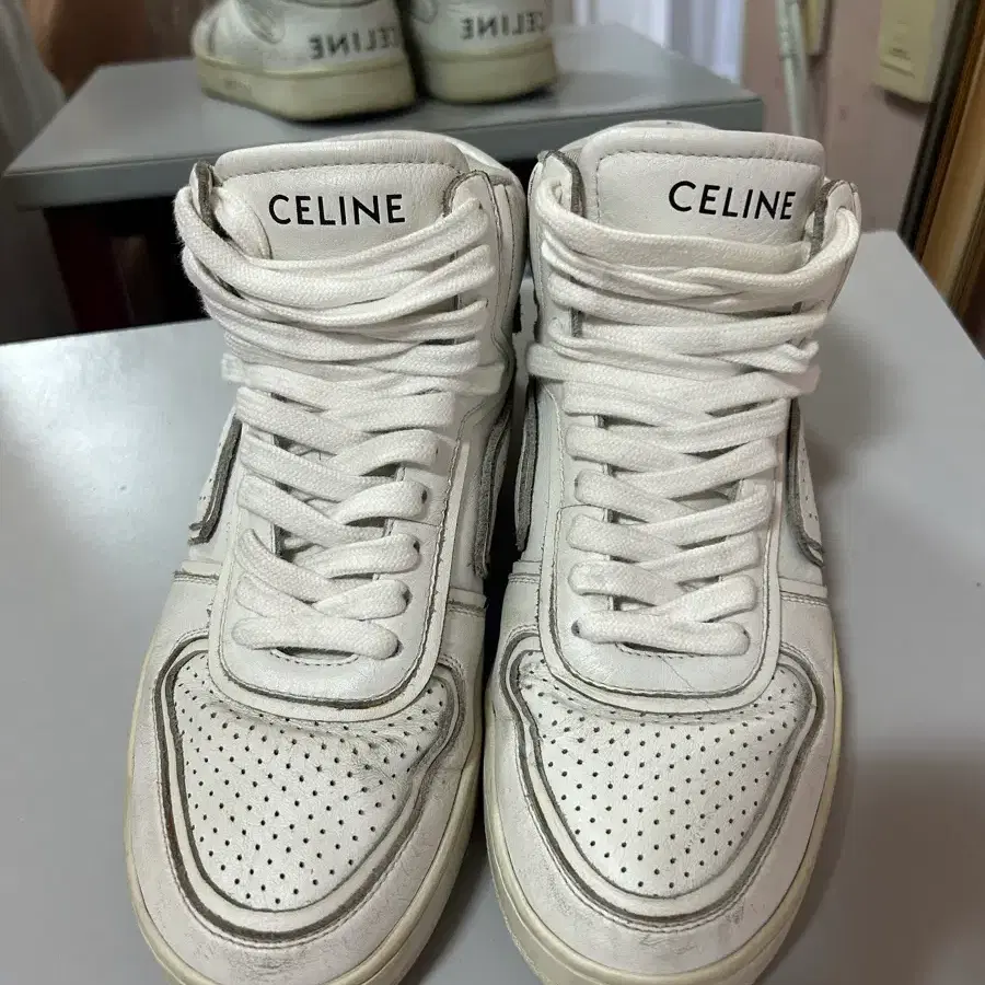 셀린느 하이탑 스니커즈 36