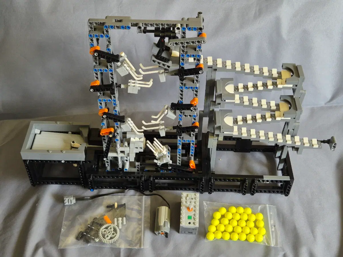 LEGO Hockey Stick Lift GBC, by Akiyuki