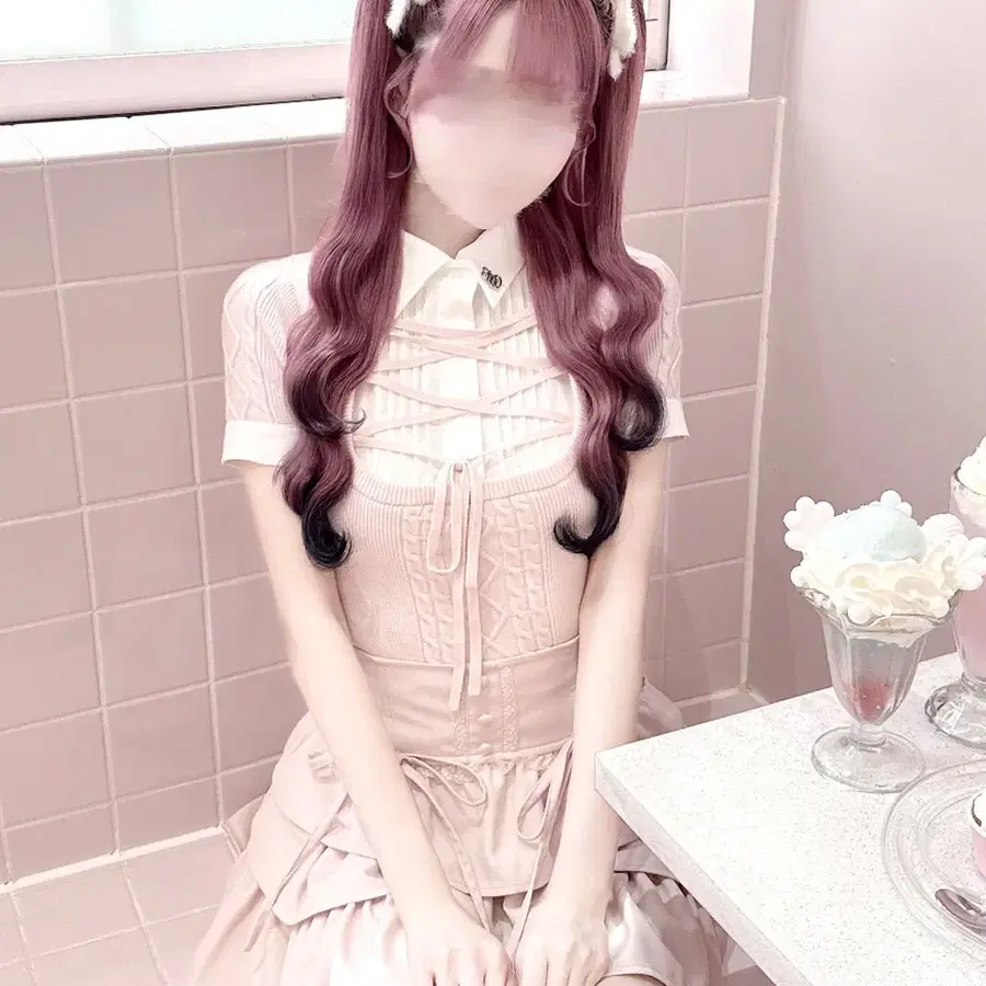 HONEY MEW 허니뮤 레이스업 블라우스 도킹 반팔 니트