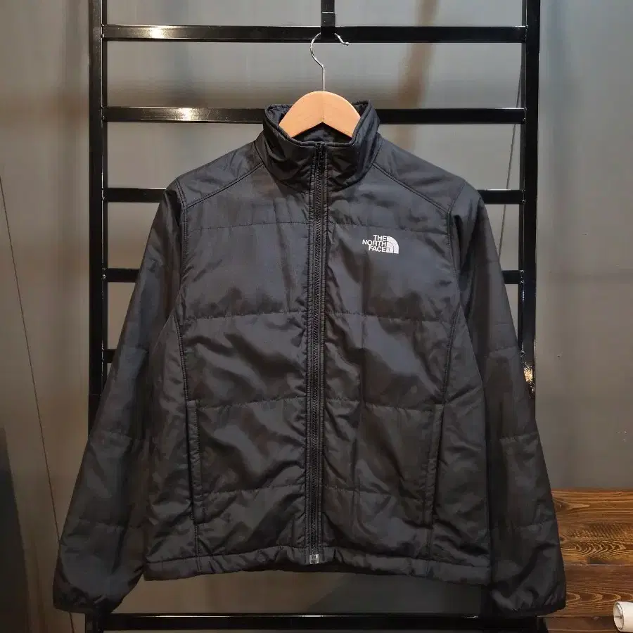[L] 노스페이스 THE NORTH FACE 경량 패딩 집업 자켓 블랙 4.5