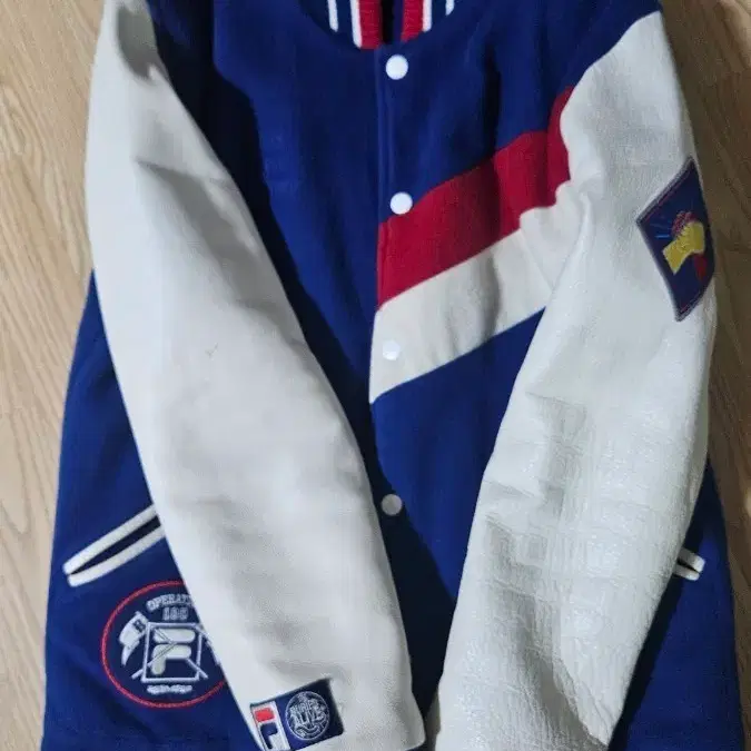 fila 휠라, 베리드 얼라이브 콜라보 스타디움 자켓
