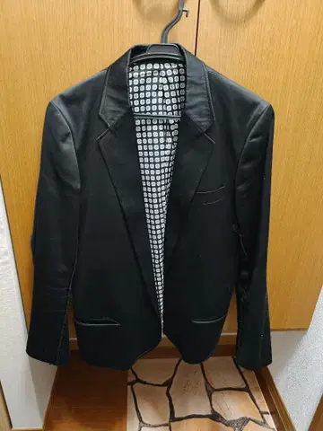 넘버 나인 테일러드 자켓 블랙 드림기