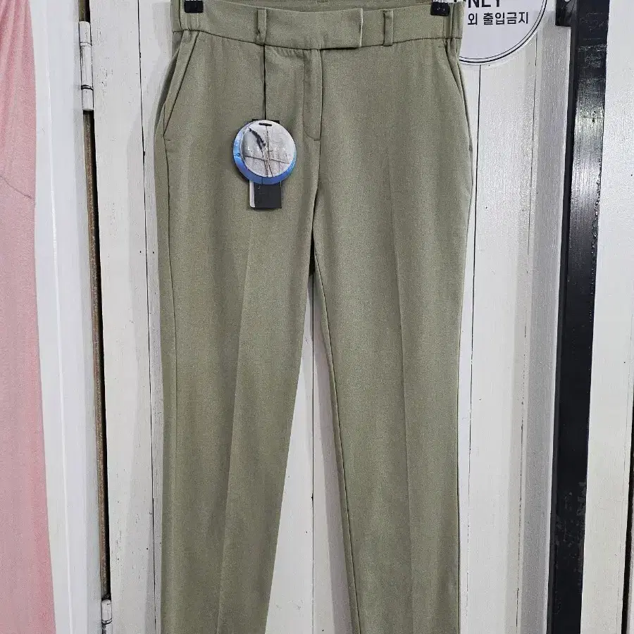 새상품 여성 린넨 팬츠 S 옆밴딩 심플 마바지 슬림핏 아마 슬랙스 연카키 새제품