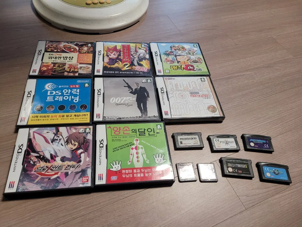닌텐도 ds gba 게임보이어드밴스 팩들 각각 팔아요.
