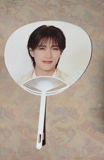 M!LK 야마나카 유타로 부채