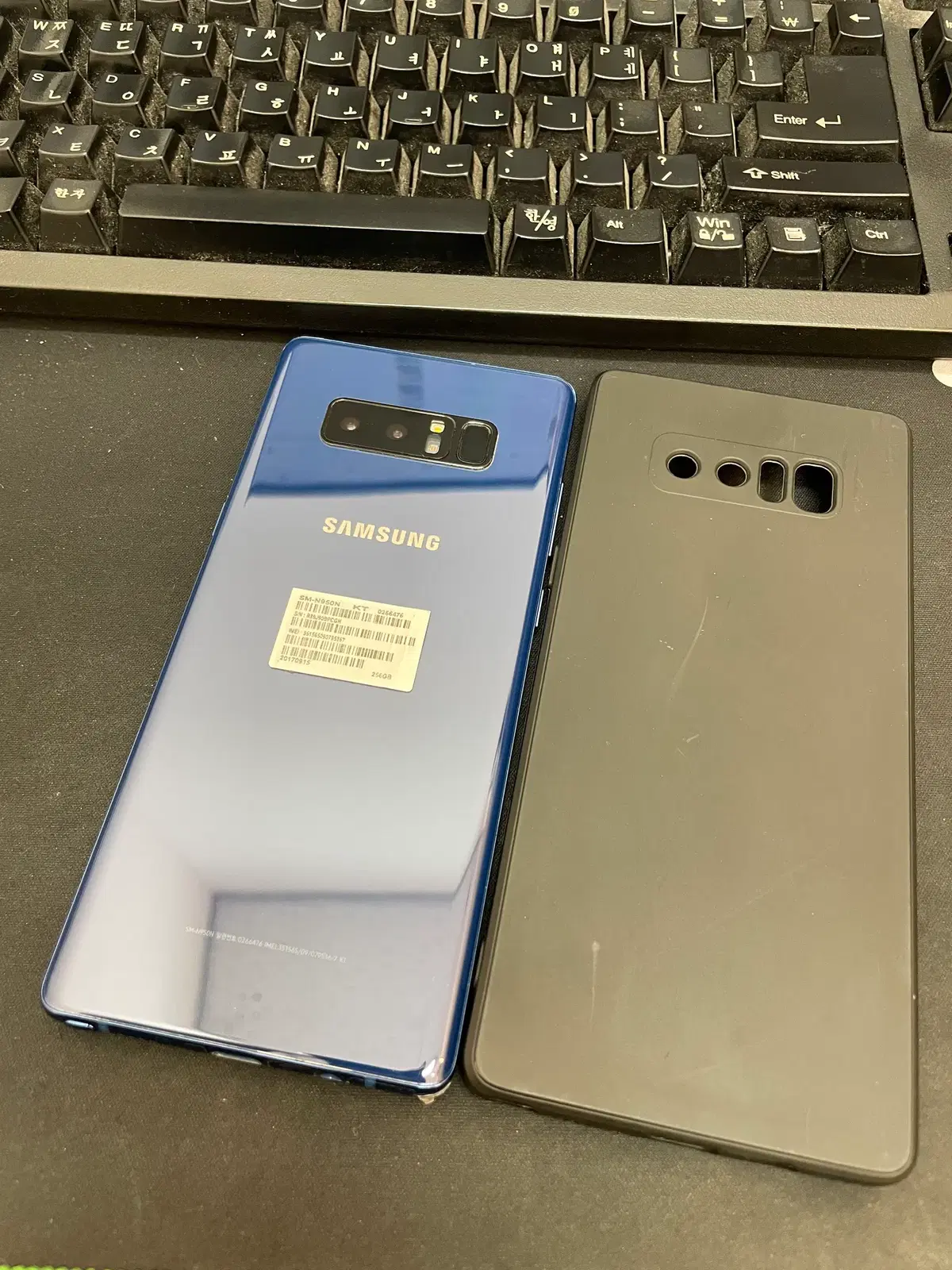 갤럭시노트8 블루 64GB 무잔상 상태좋은 중고11만6천팝니다.