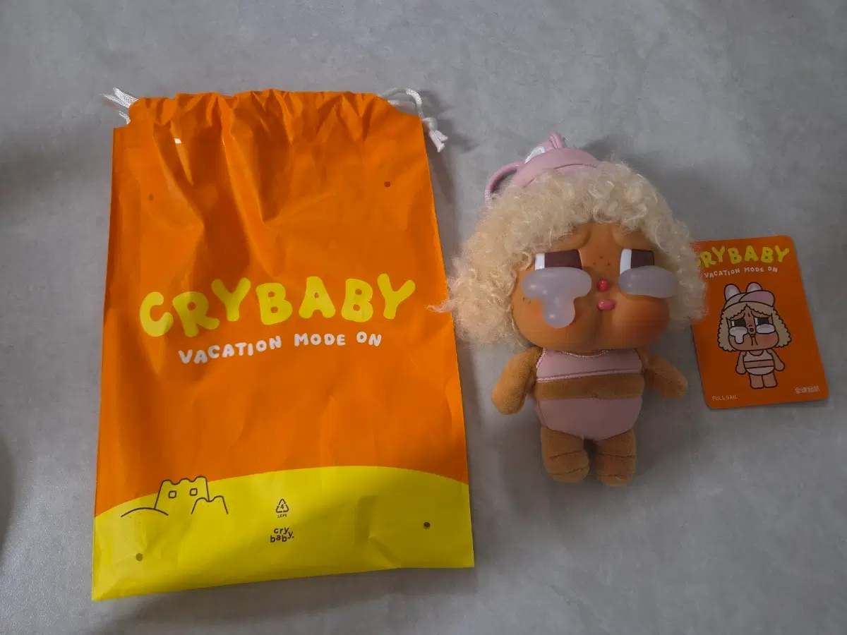 크라이베이비 인형 + 파우치