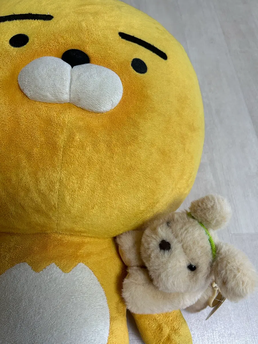카카오프렌즈 정품 라이언 대형 인형 +서비스 토끼 인형 +3공 다이어리(속지포함)
