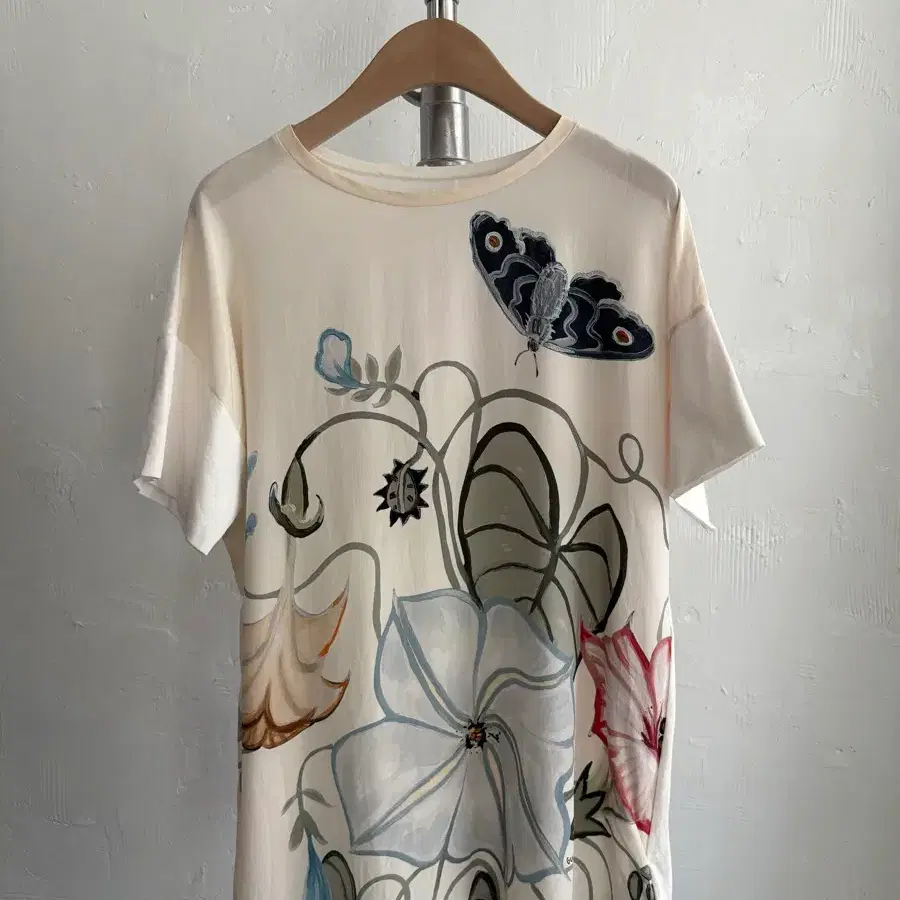 Gucci 구찌 아이보리 플라워 프린팅 실크 티셔츠
