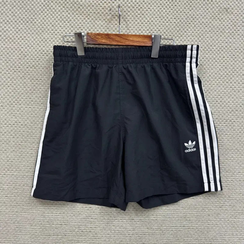 아디다스 츄리닝 반바지 2XL H02217