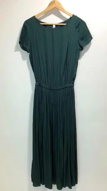 BARNEYS NEW YORK 허리 개더 플리츠 롱 원피스
