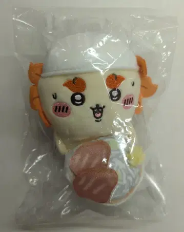 그레이 후드티 서비스 데스크탑에서 지켜보는 걸이 봉제 인형 치이카와 (먼작귀) 라면 든 시사