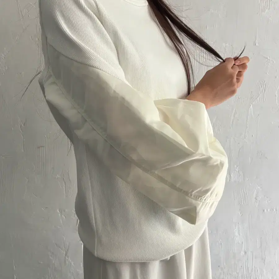 Sacai 사카이 23SS 화이트 나일론 트윌 믹스 슬리브 풀오버