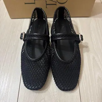 미사용 플랫슈즈 23cm
