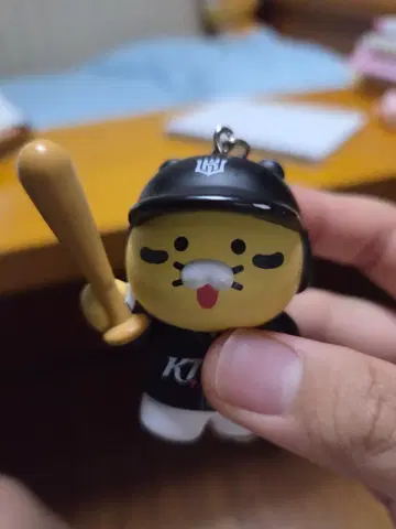 케이티위즈 KT 위즈 야구 카카오프렌즈  춘식이피규어 열쇠고리 키링