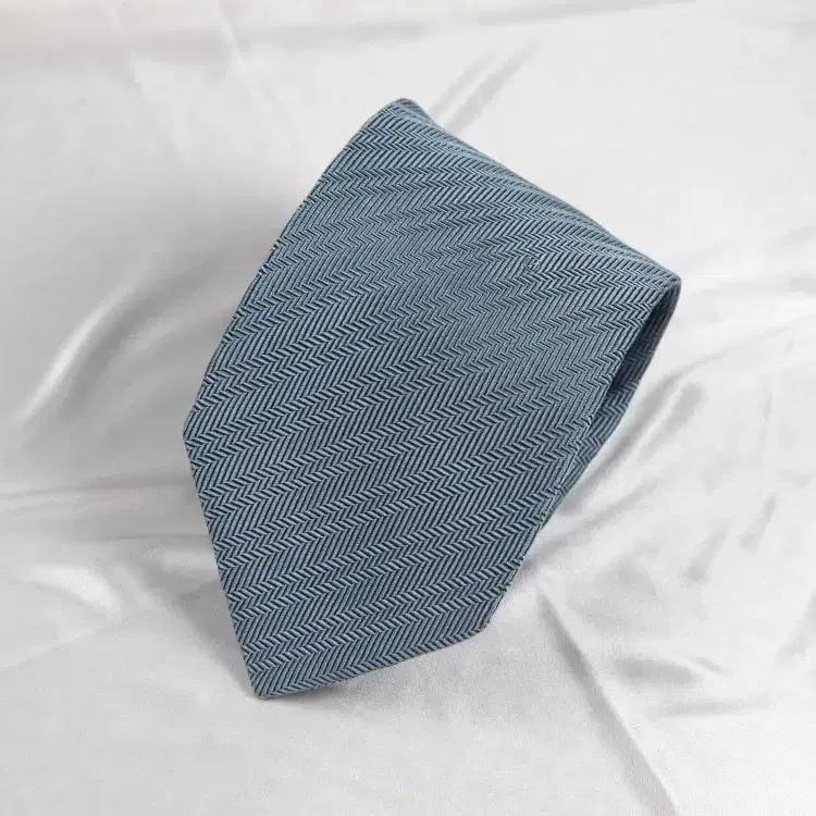 구찌 9.3cm A등급 G로고 클래식 이태리 명품넥타이