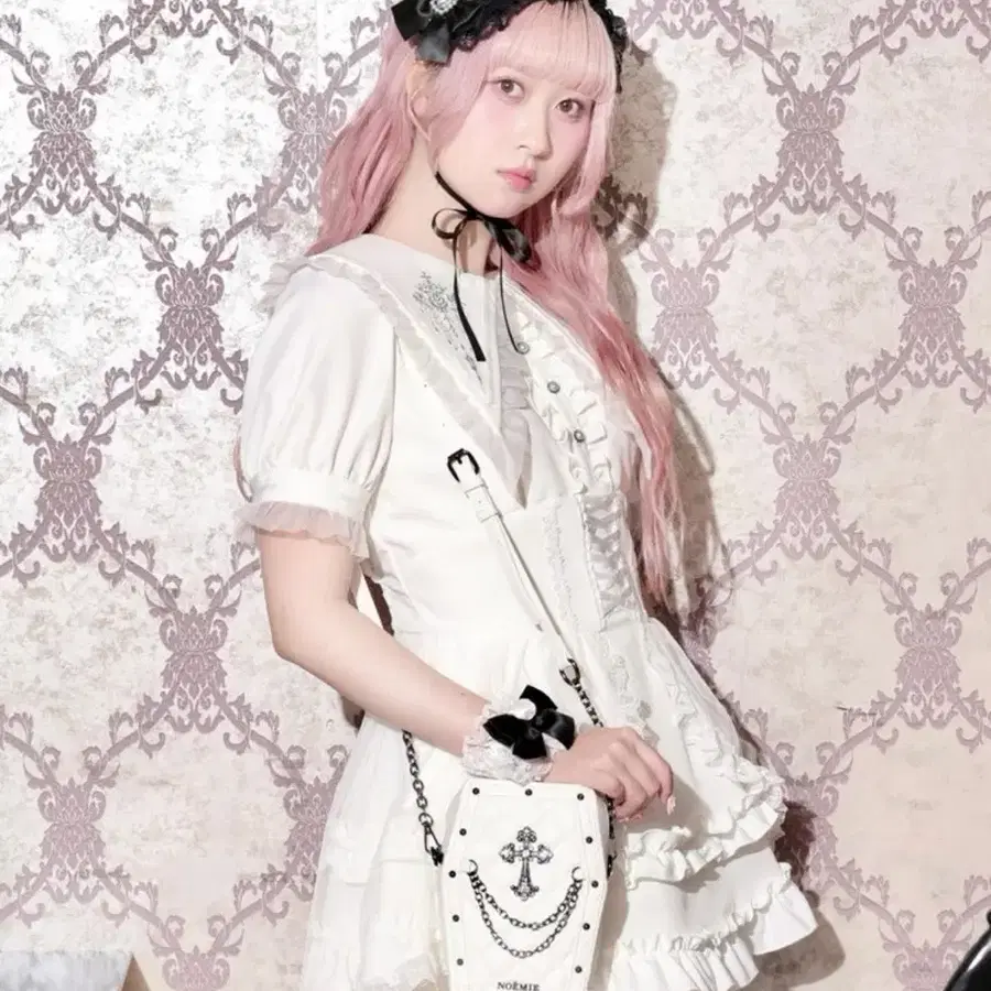 새상품 실사O 노에미 화이트 피쉬테일 빅카라 고딕 셋업 드레스 고스로리 로리타 지뢰계