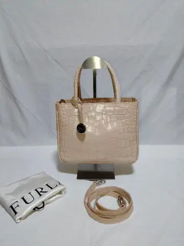컨디션 최상 훌라 FURLA 숄더백 핸드백 악어 무늬