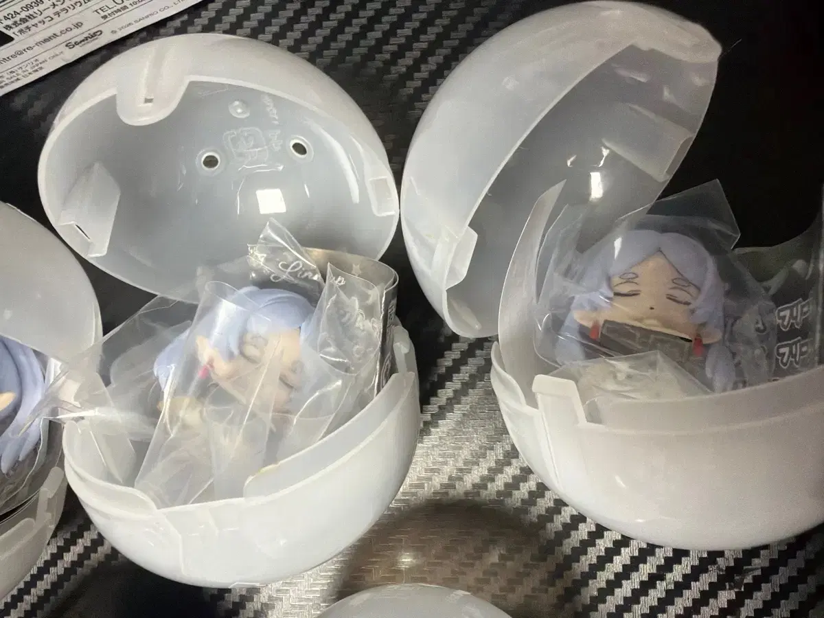 자는 프리렌 가챠 판매 (B 2개 남음)