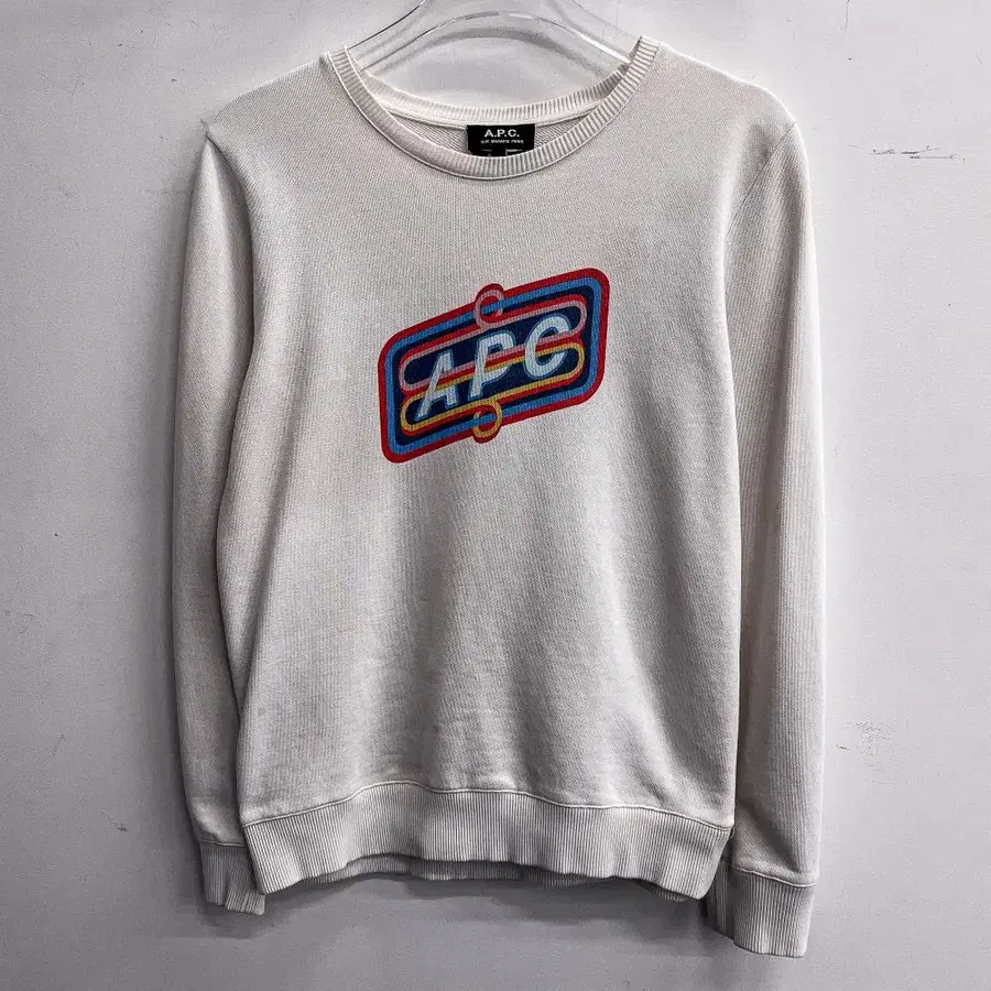 A.P.C 아페쎄 프린팅 맨투맨 (우먼 55) AF843