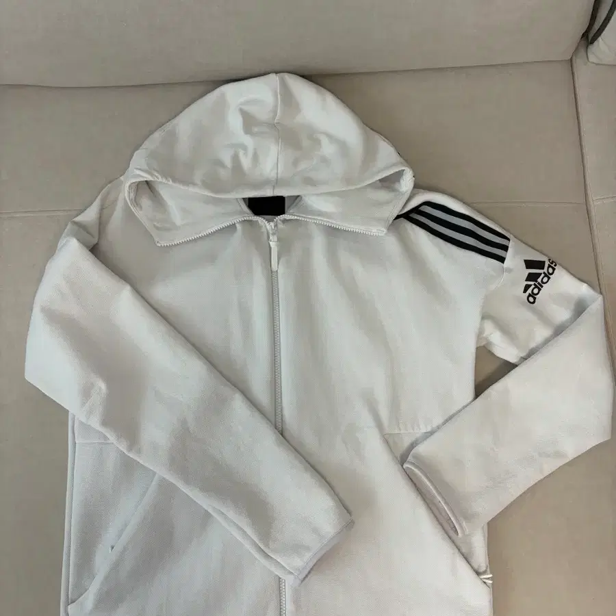 아디다스 후드집업 저지(XL)