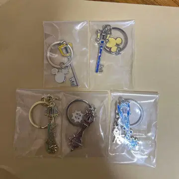 제일복권 킹덤하츠 G상 키 블레이드 참 컬렉션 5종